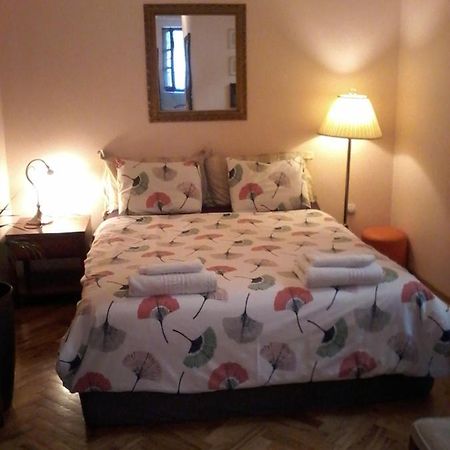 Studio Hram Belgrade Luaran gambar