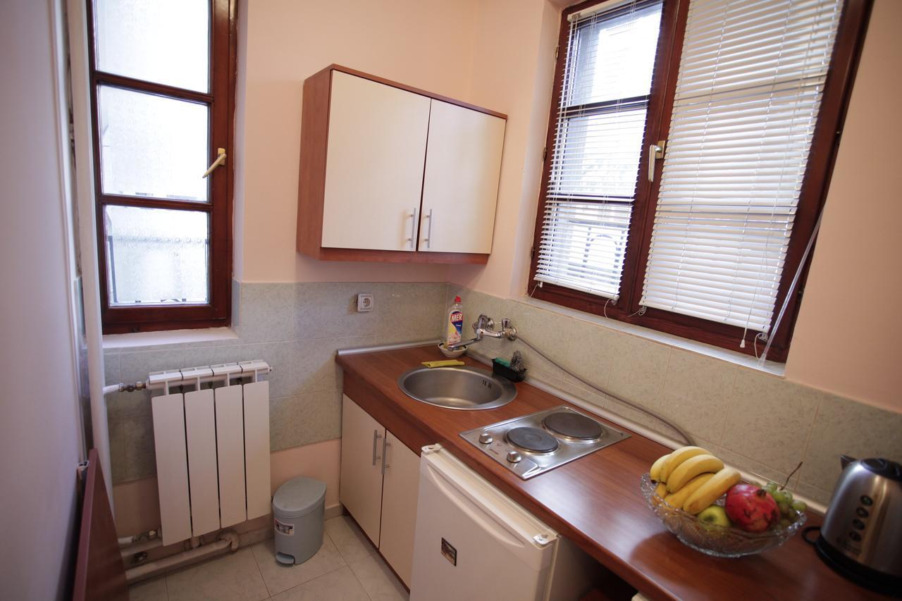 Studio Hram Belgrade Luaran gambar